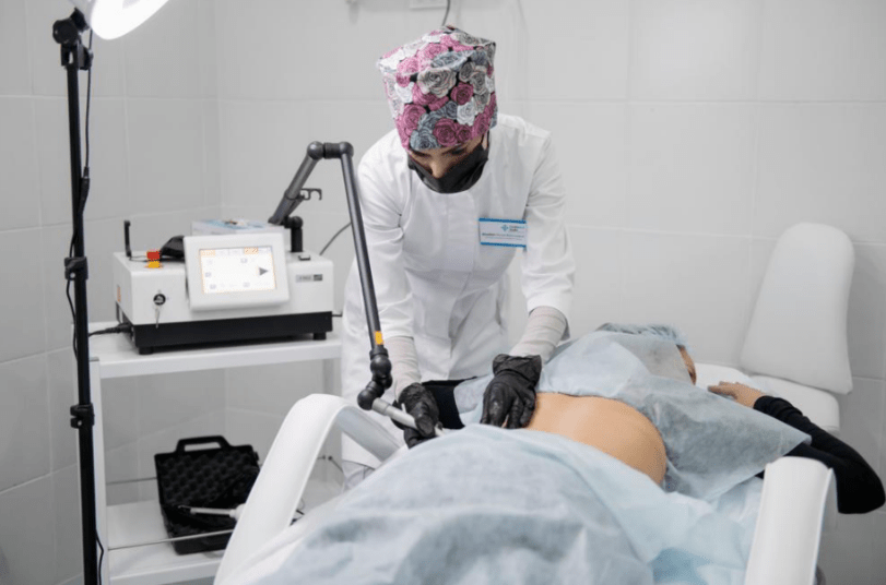 Лазерное удаление доброкачественных новообразований кожи в клинике ComfoMed Липецк